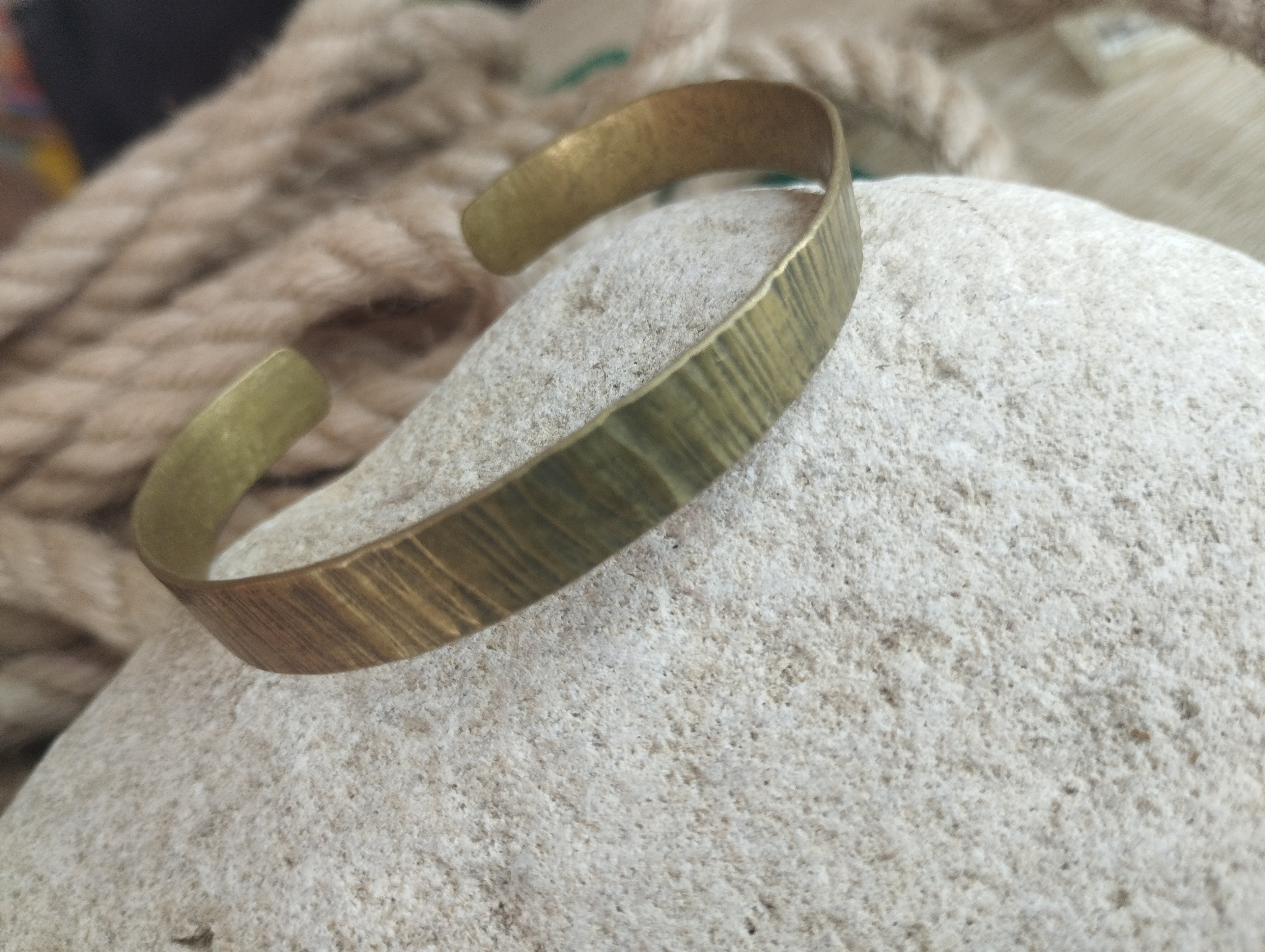 Bracelet laiton martelé