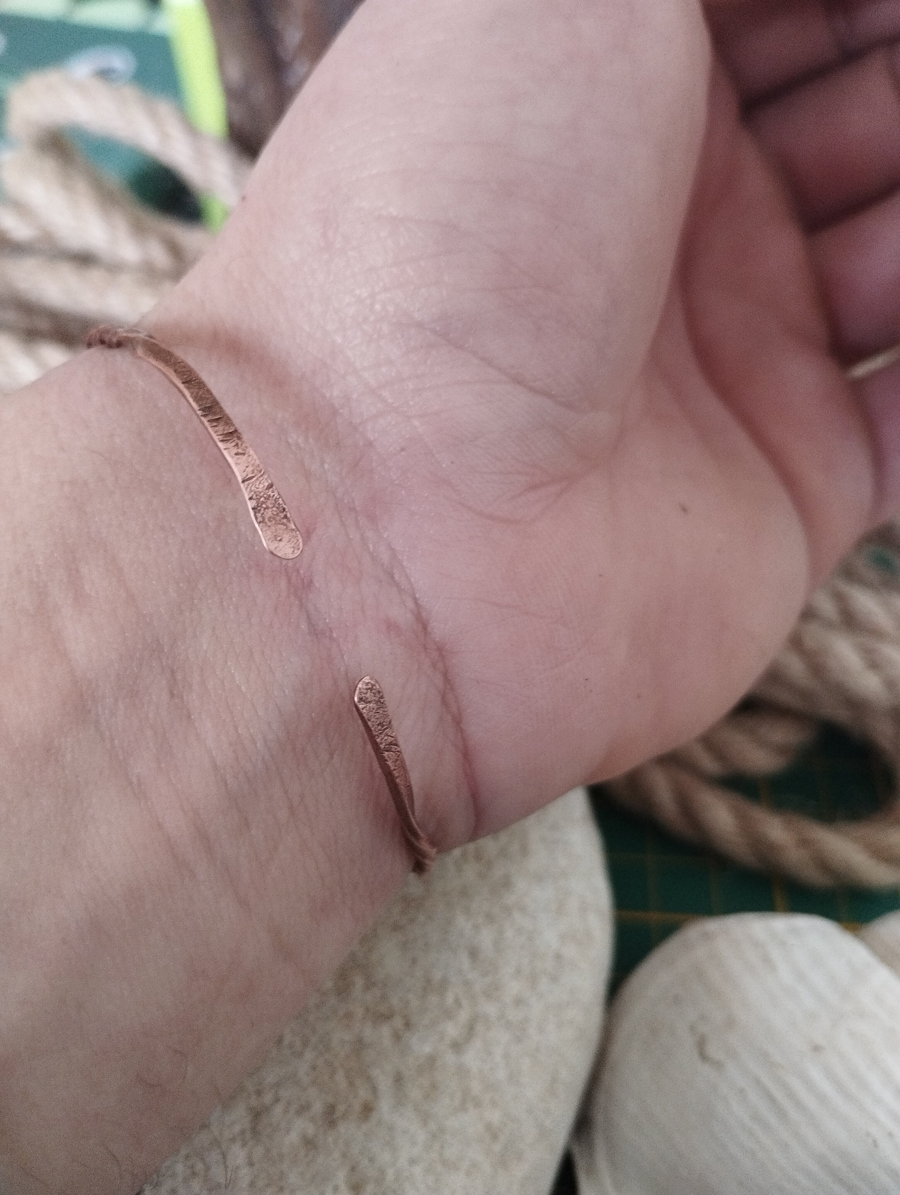 Bracelet cuivre fabrication artisanale