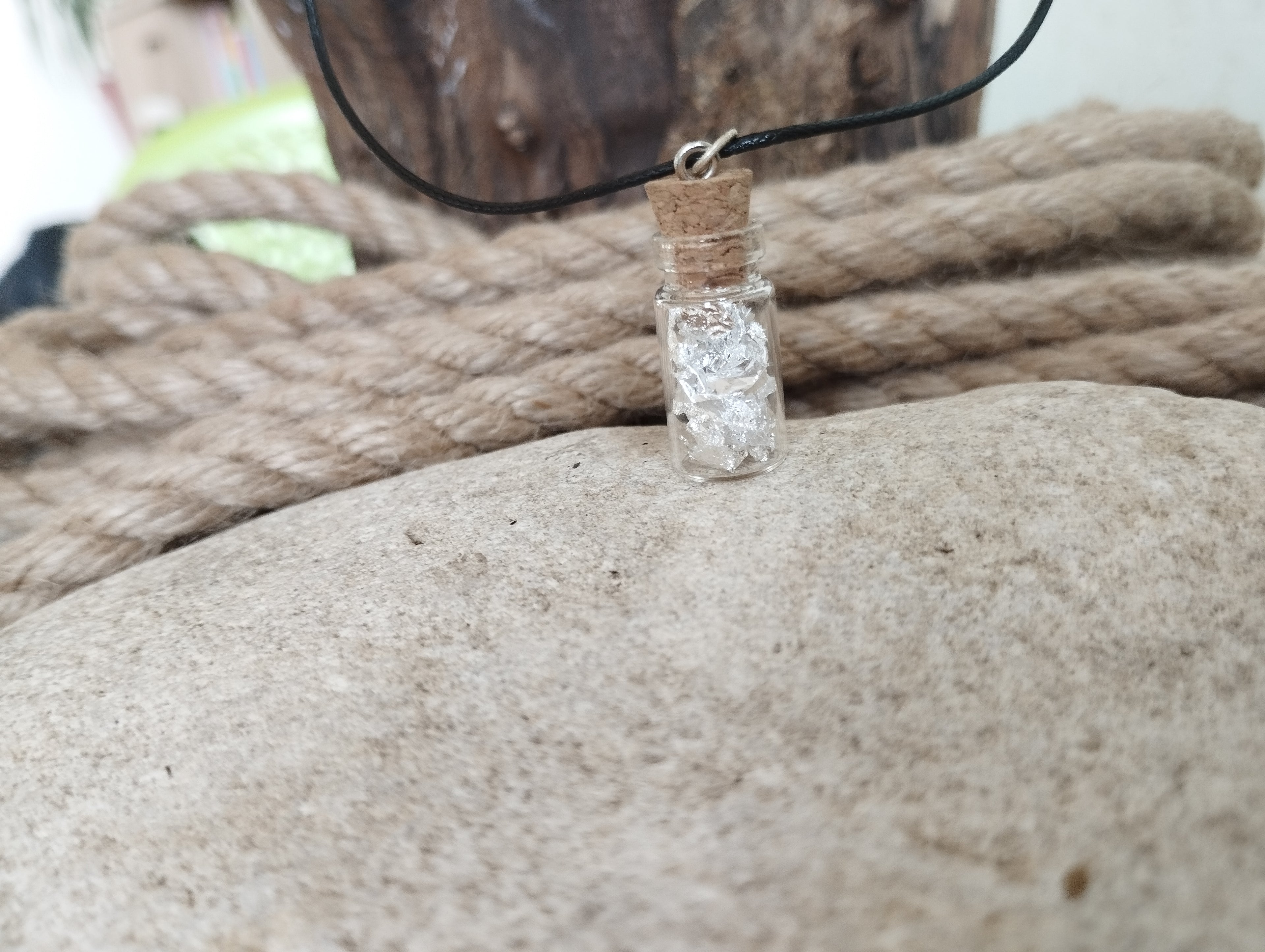 Pendentif feuille d'argent