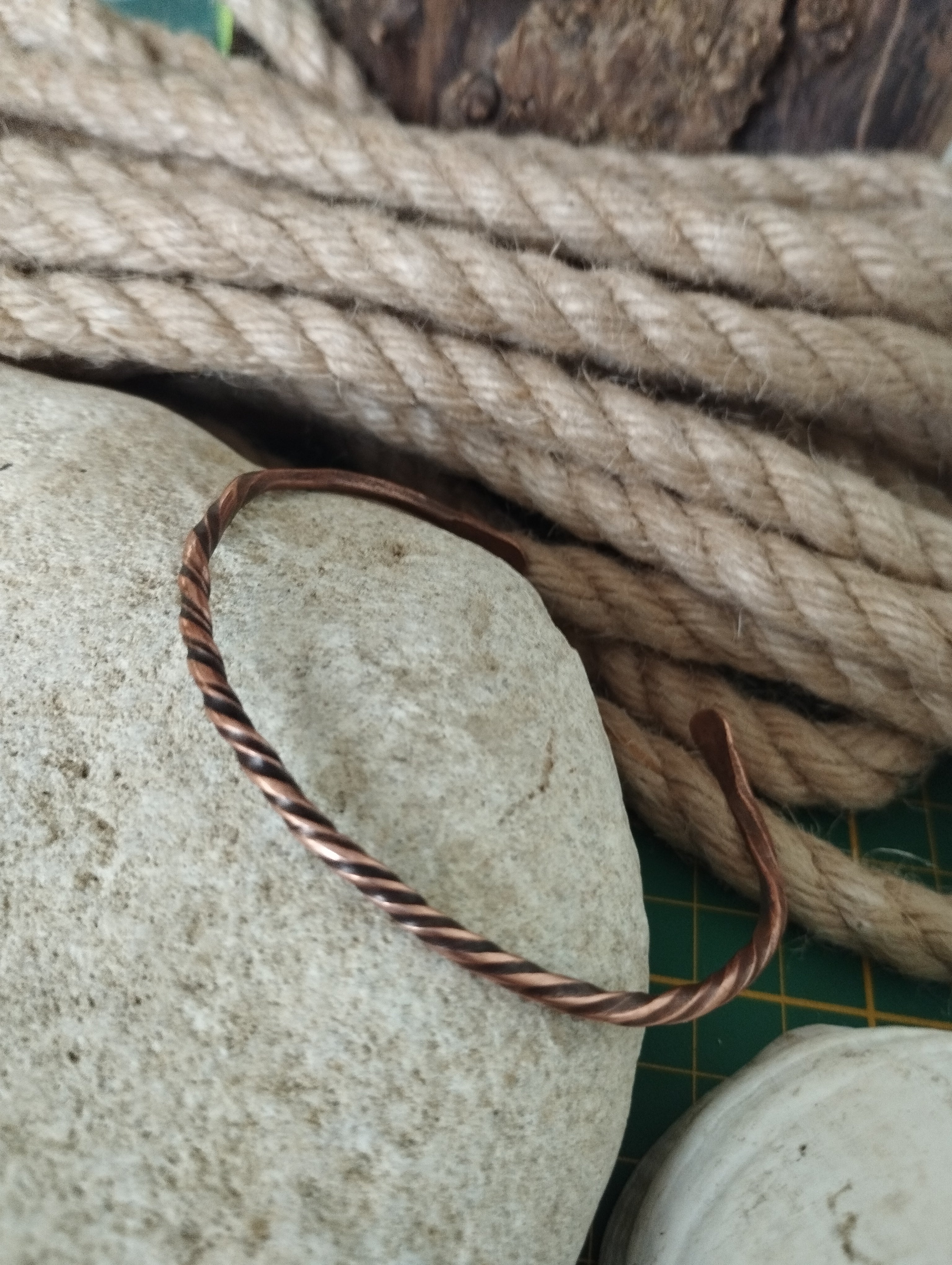 Bracelet cuivre fabrication artisanale