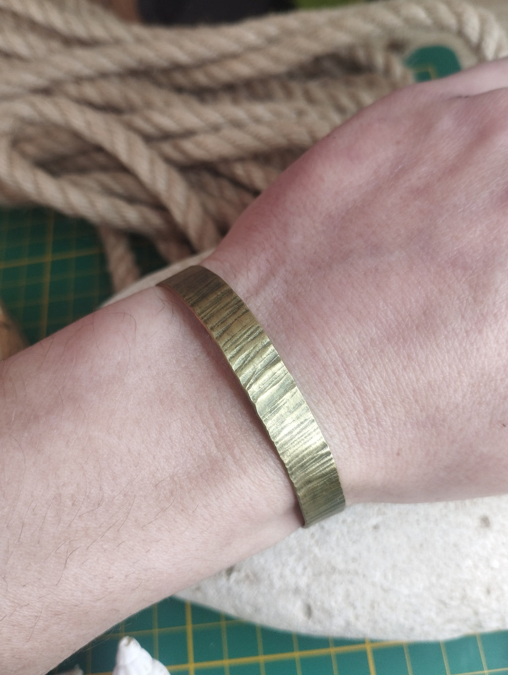 Bracelet laiton martelé